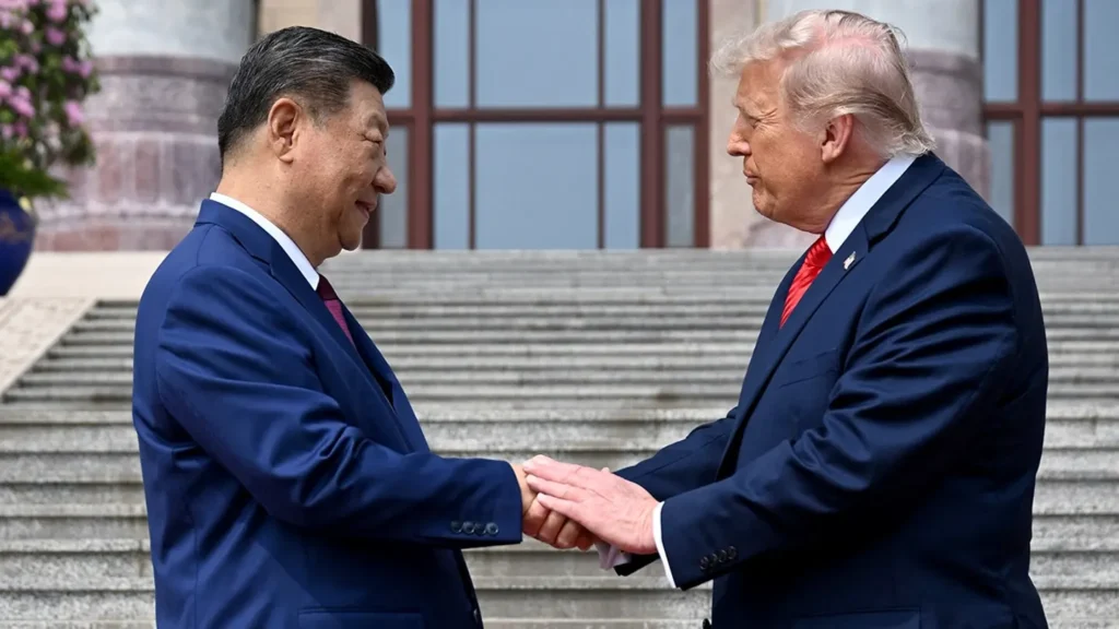Secret Service and Chinese Officials Intense Standoff
